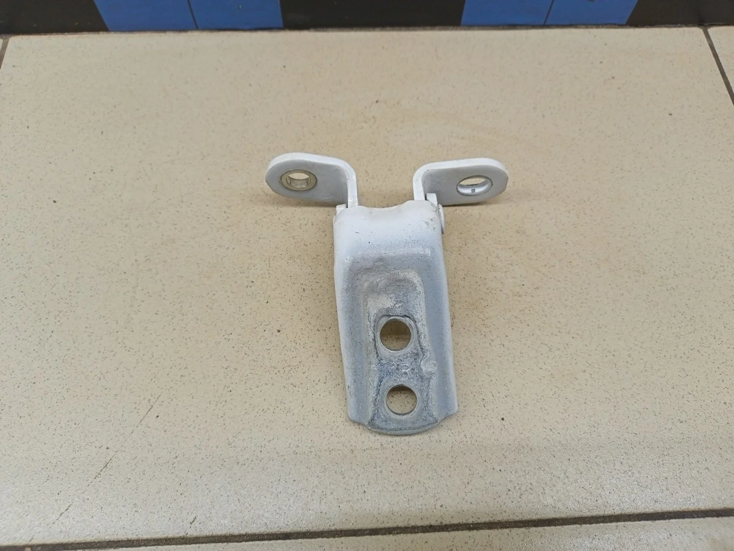 Петля двери передней правой верхняя Camry XV40 2006-2011