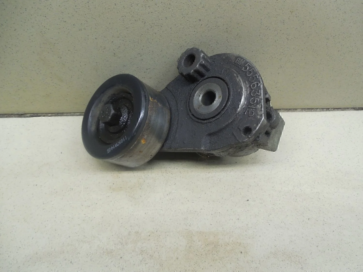 Ролик-натяжитель ручейкового ремня Aveo (T250) 2005-2011