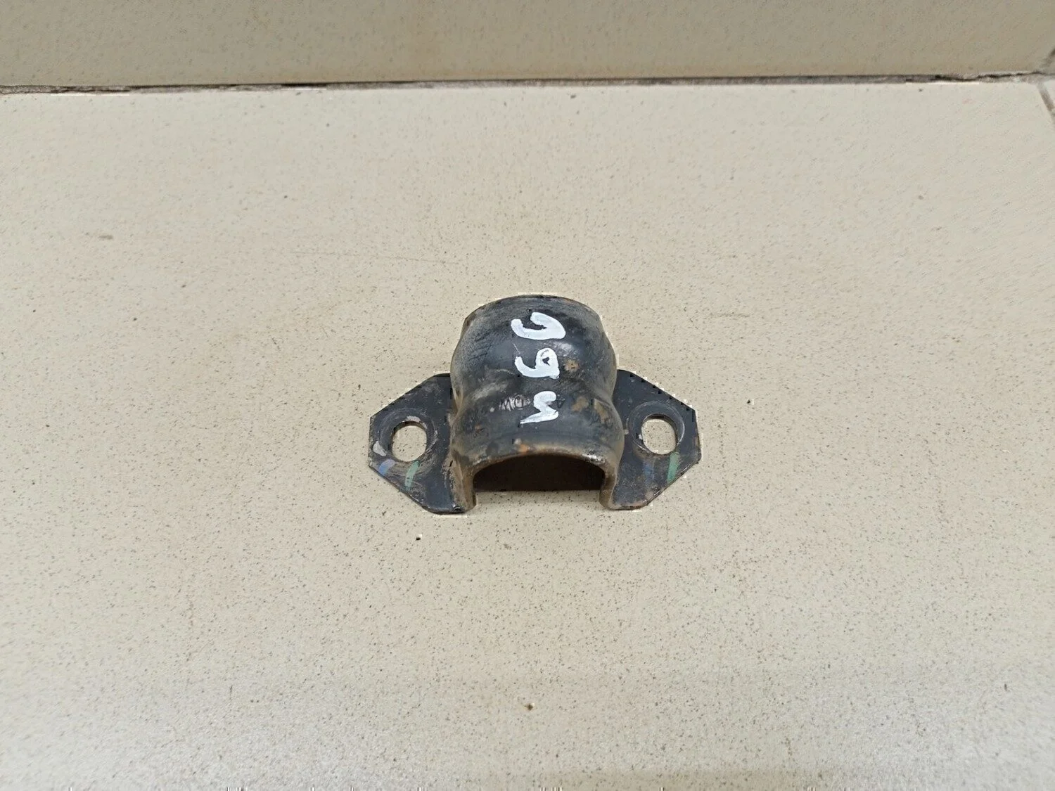 Кронштейн крепления переднего стабилизатора Aveo (T300) 2011>