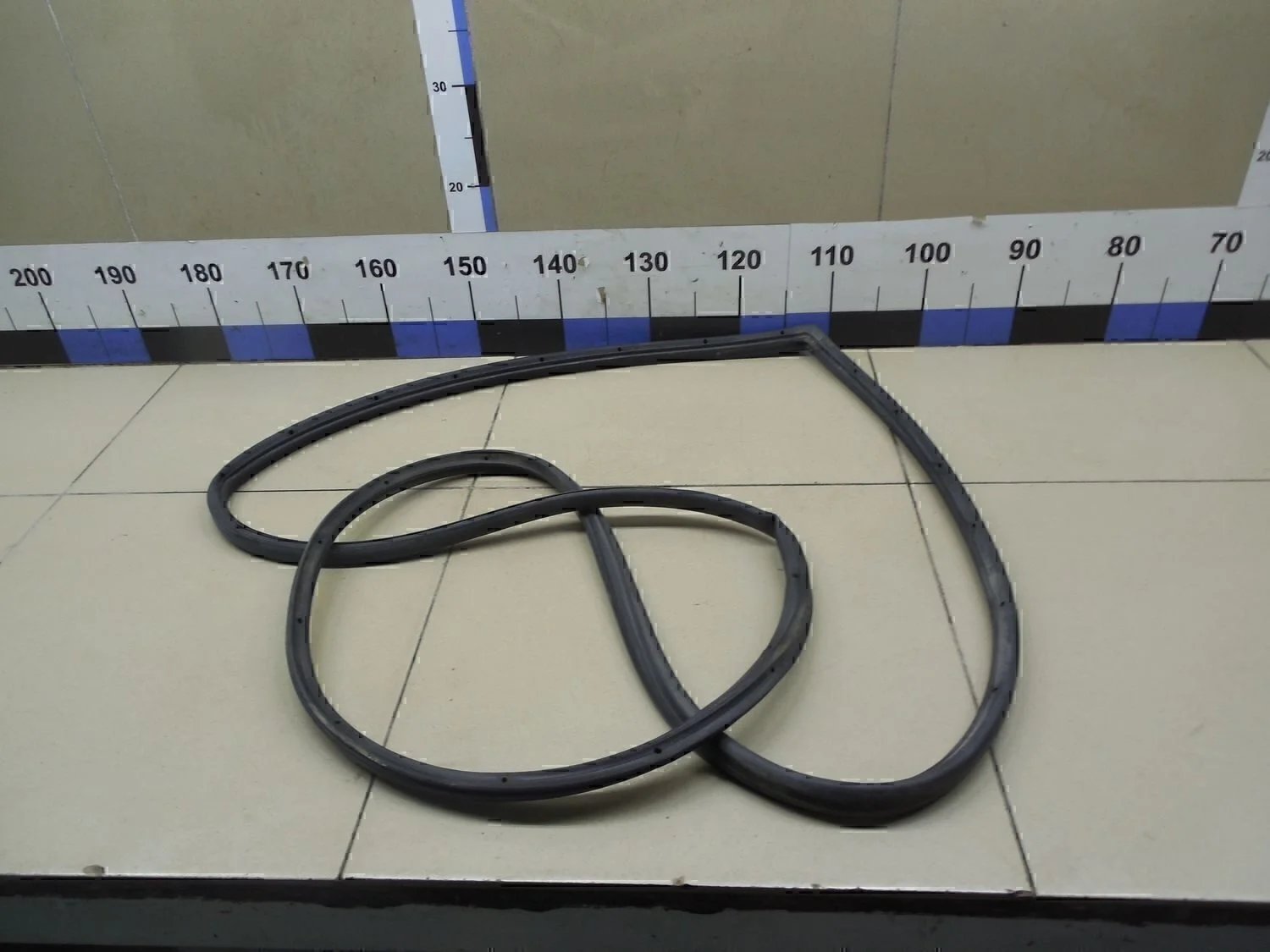 Уплотнитель (внутри) Fusion 2002-2012