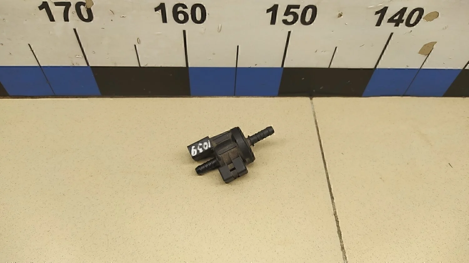 Клапан вентиляции топливного бака Passat [B6] 2005-2010