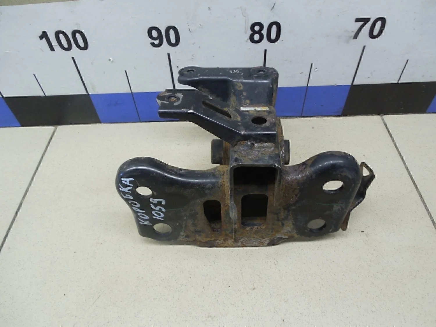 Опора КПП левая Corolla E15 2006-2013