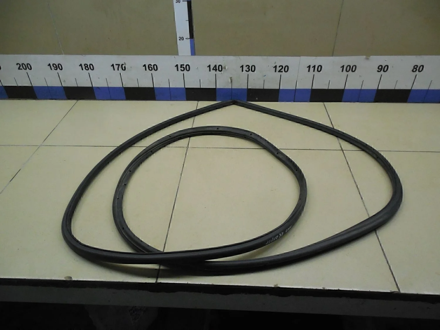 Уплотнитель (внутри) Fusion 2002-2012