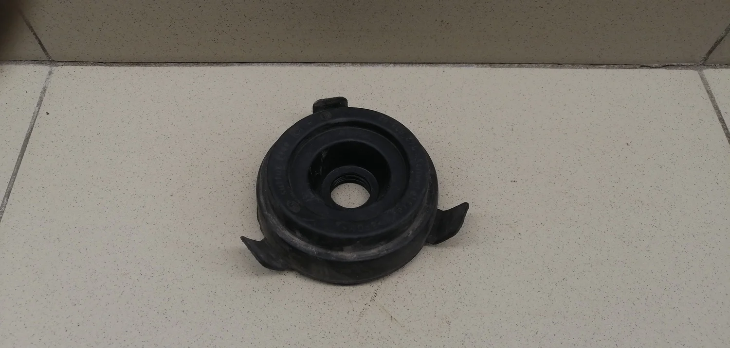 Крышка фары Lada Granta 2011>