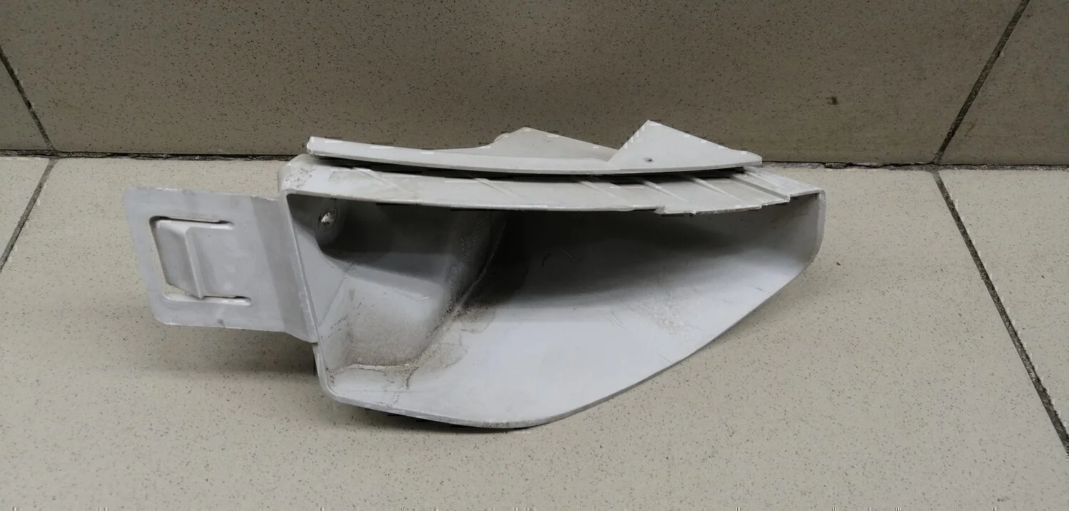 Направляющая заднего бампера левая Kuga 2008-2012