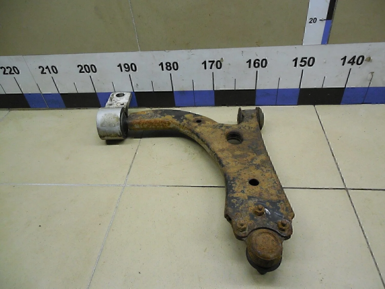 Рычаг передний левый Fusion 2002-2012