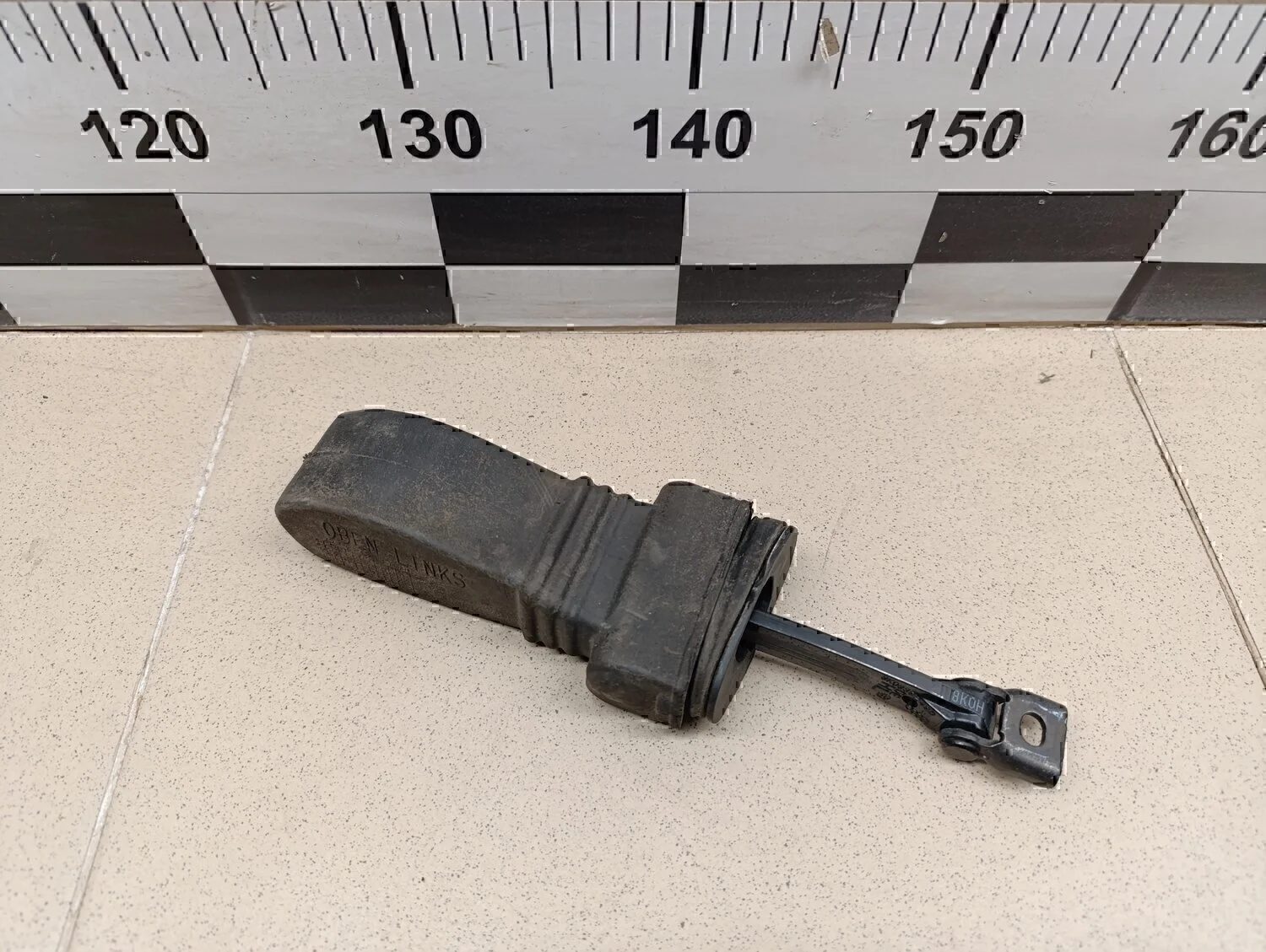 Ограничитель двери A4 [B8] 2007-2015