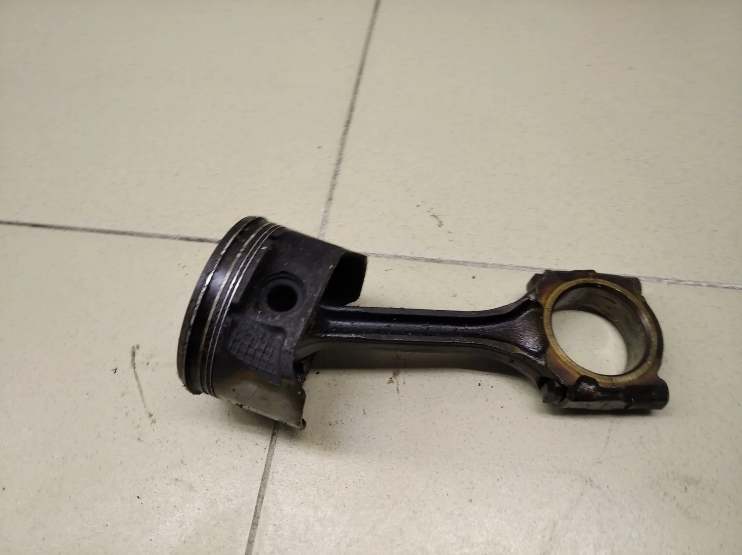 Поршень с шатуном Almera N16 2000-2006