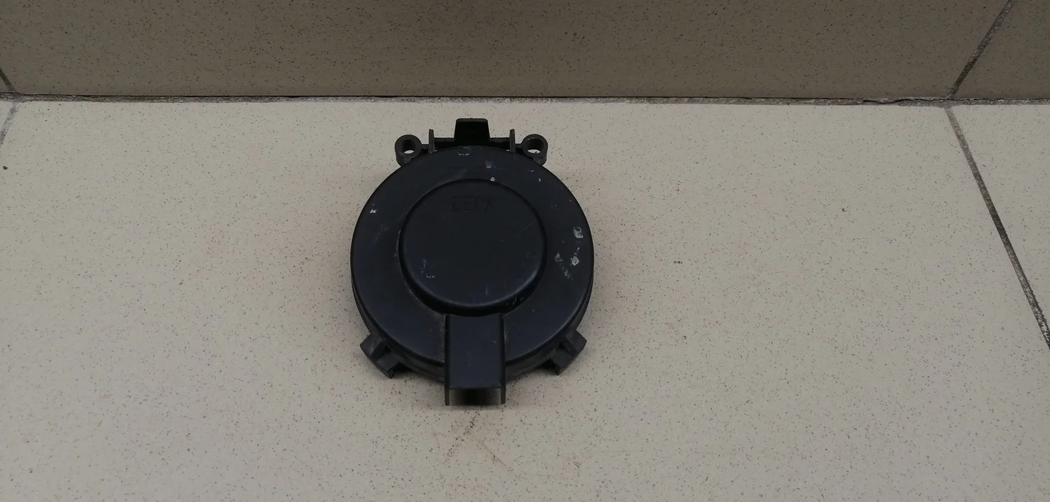 Крышка фары Lada Granta 2011>