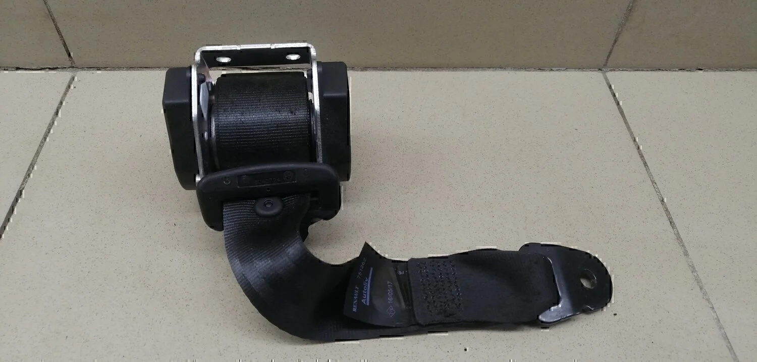 Ремень безопасности Duster 2012>