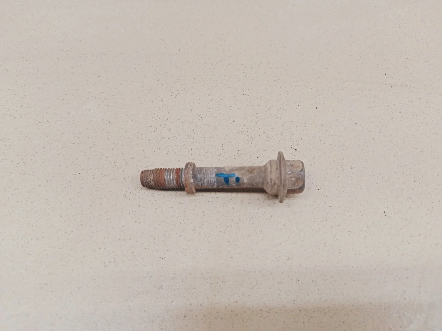 Болт подвески глушителя Avensis II 2003-2008