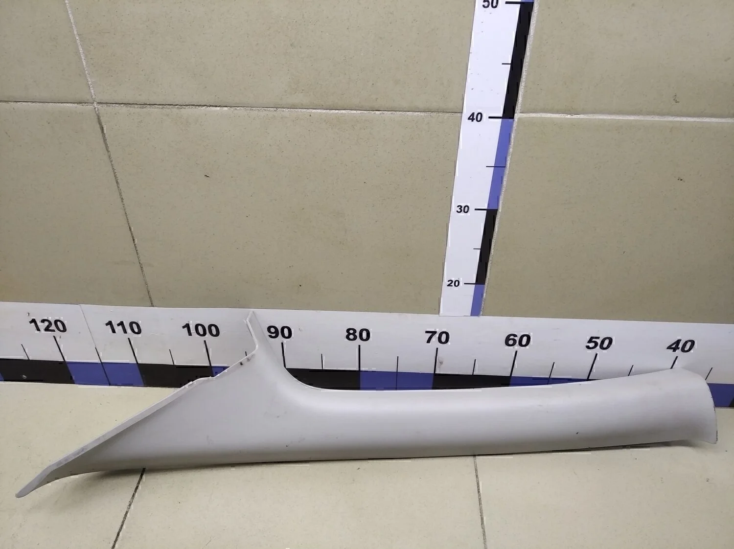 Обшивка стойки Focus II 2005-2008