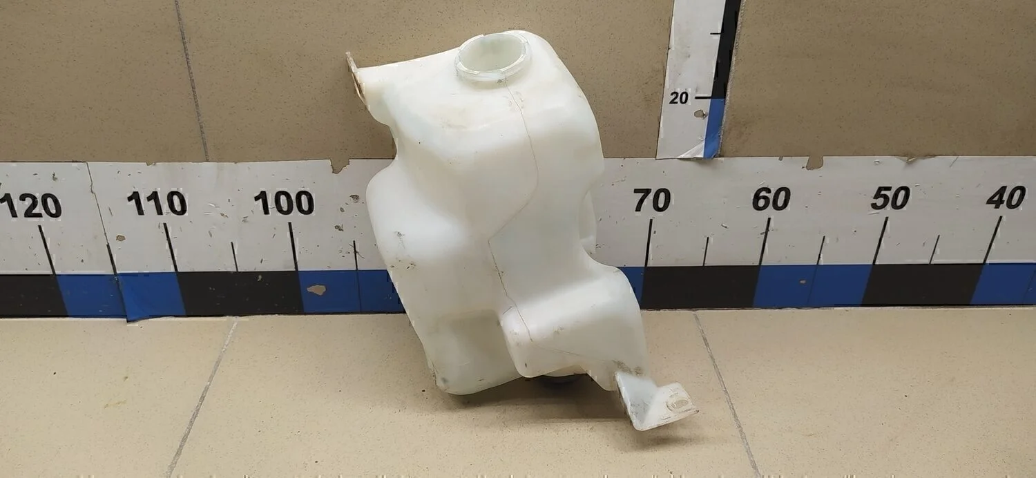 Бачок омывателя лобового стекла A3 (8L1) 1996-2003