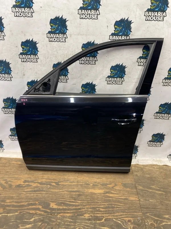 Дверь передняя левая Audi Q5 2011 8R0831051E 8R CDN