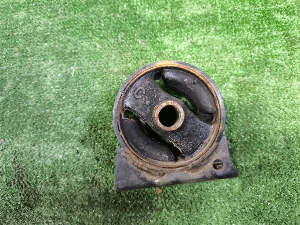 Б.у. опора двигателя MITSUBISHI LANCER CX3A MITSUBISHI LANCER CX3A