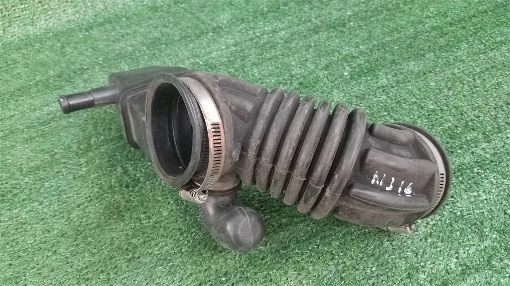 Б.у. патрубок воздушного фильтра NISSAN QASHQAI J10 NISSAN QASHQAI J10