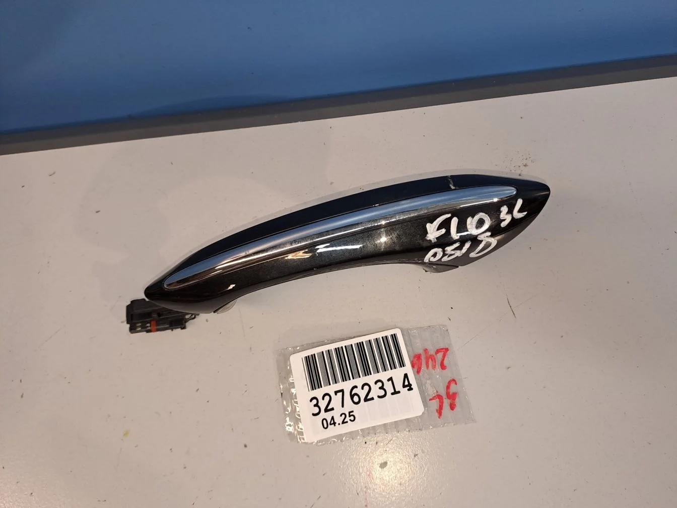 Ручка двери нaружная левая для BMW 5 F10 2009-2017