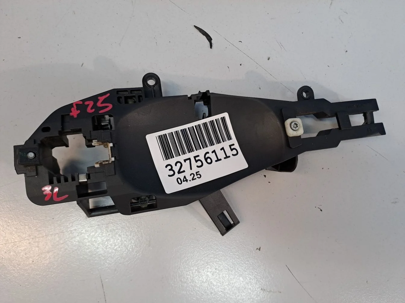 Кронштейн ручки двери левой для BMW X3 F25 2010-2017