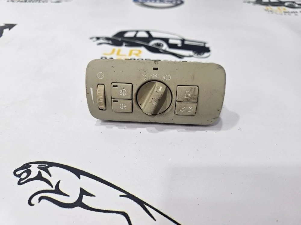 Блок управления светом Volvo XC60 I S80 XC70 XC60 I (2008—2013)