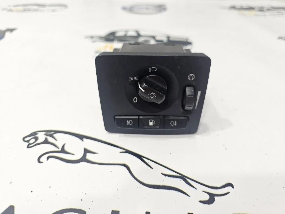 Блок управления светом Volvo S40 V50 C30 C70 S40 II (2004—2007)