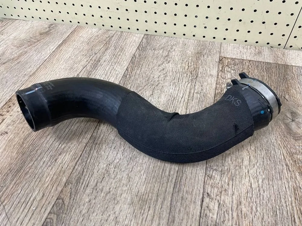 Патрубок интеркулера Audi A4 B8/A5 I RS4 B8 (2012—2015) 8K2, 8K5, 8K, 8K 8K2