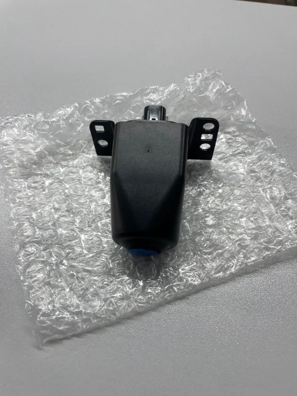 Камера переднего вида Toyota Land Cruiser 2012-2015 8679060200 URJ200