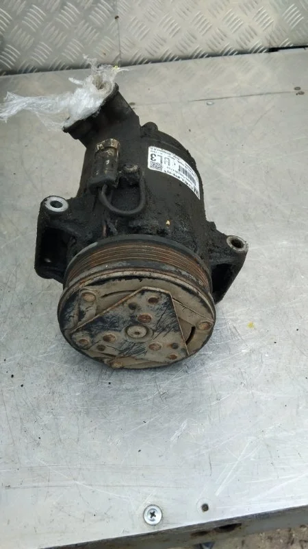 Компрессор кондиционера Opel Astra 2009 H