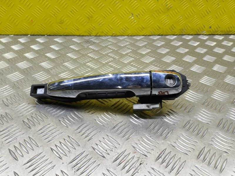 Ручка двери наружная передняя правая Mitsubishi L200 (2006-2015) 2008 5716A032 ПИКАП 2.5 D 4D56