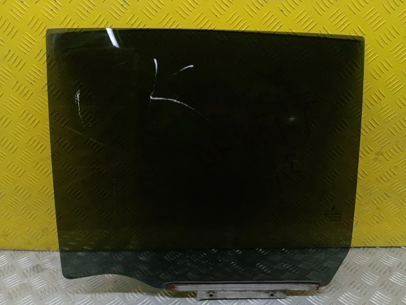 Стекло двери задней левой Mitsubishi L200 (2006-2015) 2011 5736A007 ПИКАП 2.5 D 4D56