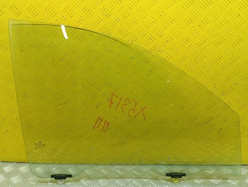 Стекло двери передней правой Mitsubishi L200 (2006-2015) 2008 MN117598 ПИКАП 2.5 D 4D56