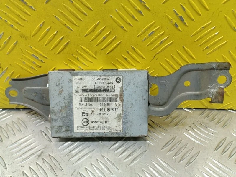 Блок электронный Lexus Lx 570 (2007-2022) 2010 861A060070 5.7 I 3URFE