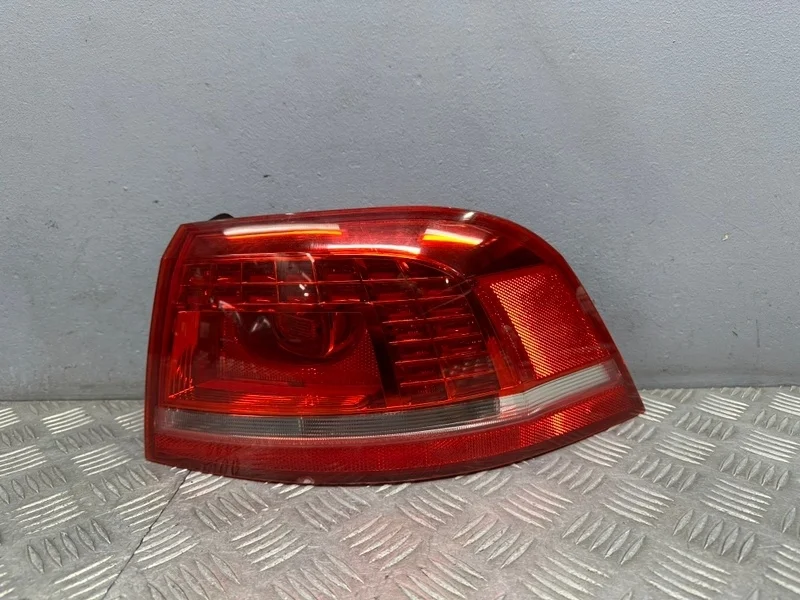 Фонарь Volkswagen Passat B7