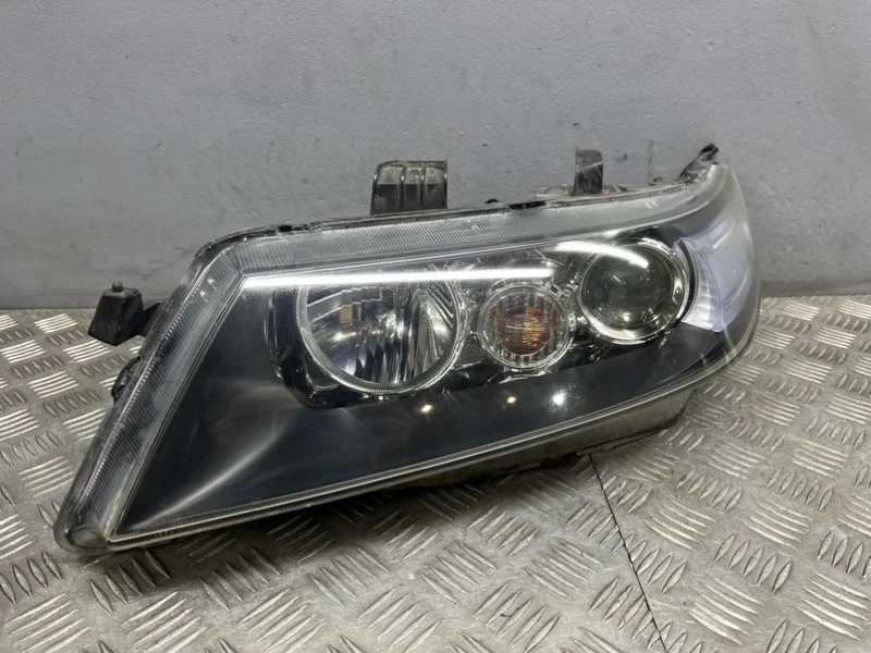 Фара галоген Honda Accord 7 CL