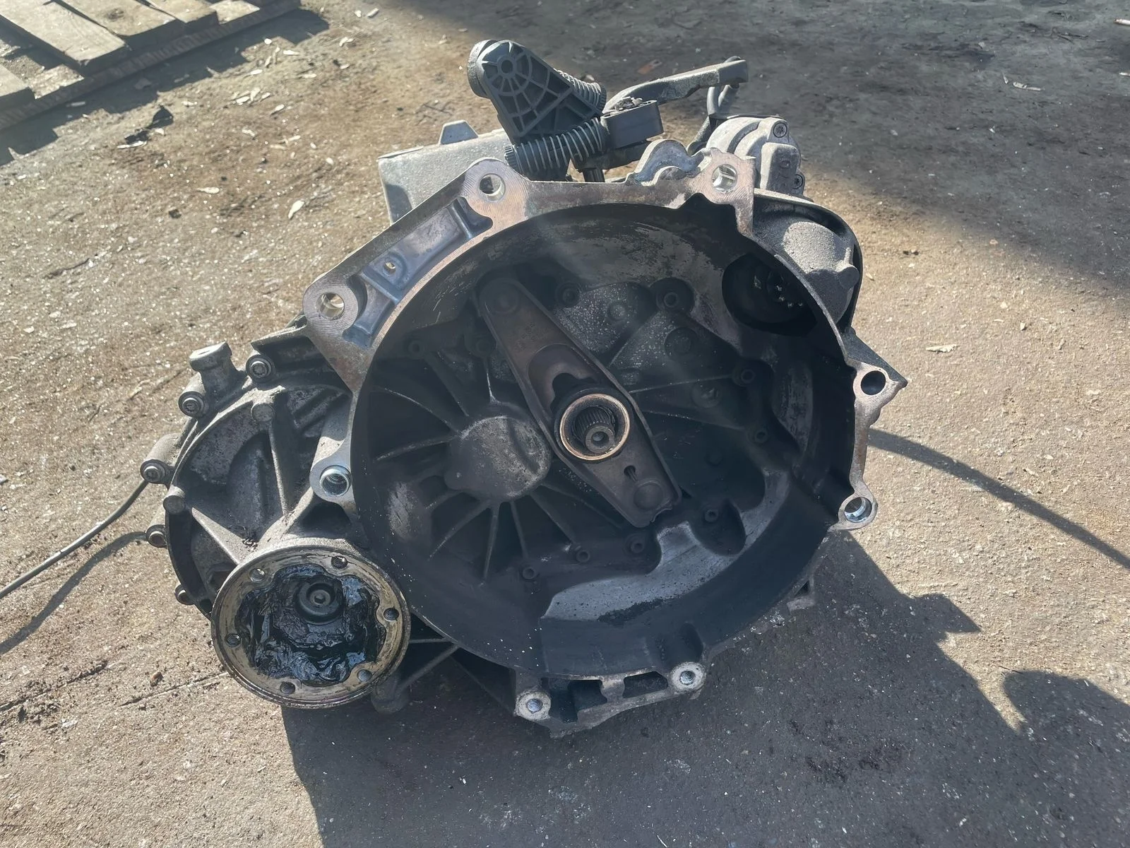 МКПП 6 ступенчатая механическая коробка передач AUDI A3, SKODA OCTAVIA 1Z, VOLKSWAGEN GOLF 5/5+/6, JETTA 5/6, PASSAT B6/B7 1,2 LHX 2004- 74/17 б/у A3(2004-2013);OCTAVIA 1Z(2004-2012);GOLF 5(2004-2009);PASSAT B6(2005-2010);PASSAT B7(2011-2015)