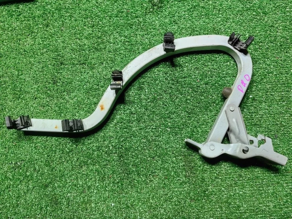 Петля багажника левая Kia Rio III