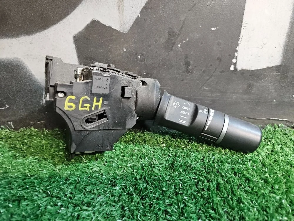 Переключатель подрулевой на Mazda 6 GH