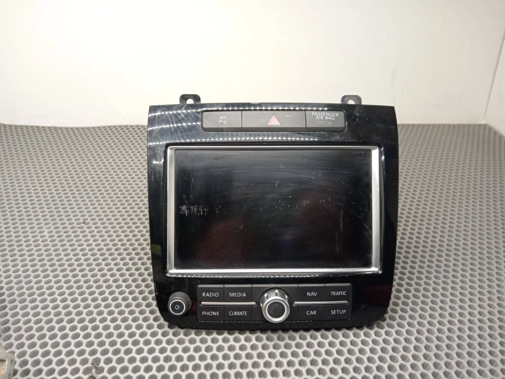 Монитор Volkswagen Touareg 2011 7P