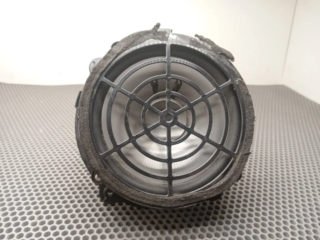 Динамик в дверь Audi Q7 4L