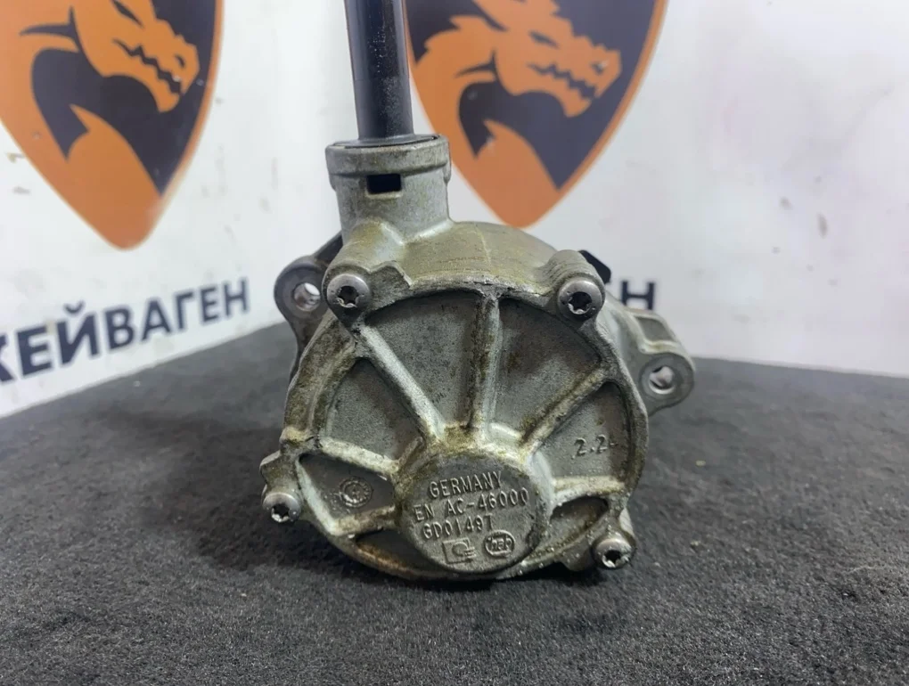 Вакуумный насос Mercedes-Benz -Class 2010 W212