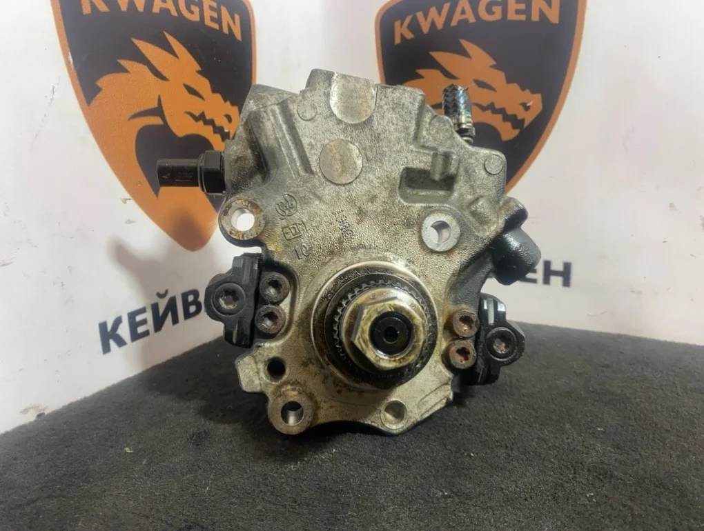 Топливный насос высокого давления Mercedes-Benz -Class 2010 W212