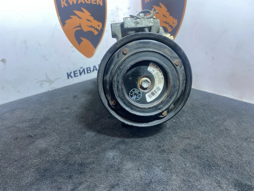 Компрессор кондиционера Mercedes-Benz -Class 2010 W212