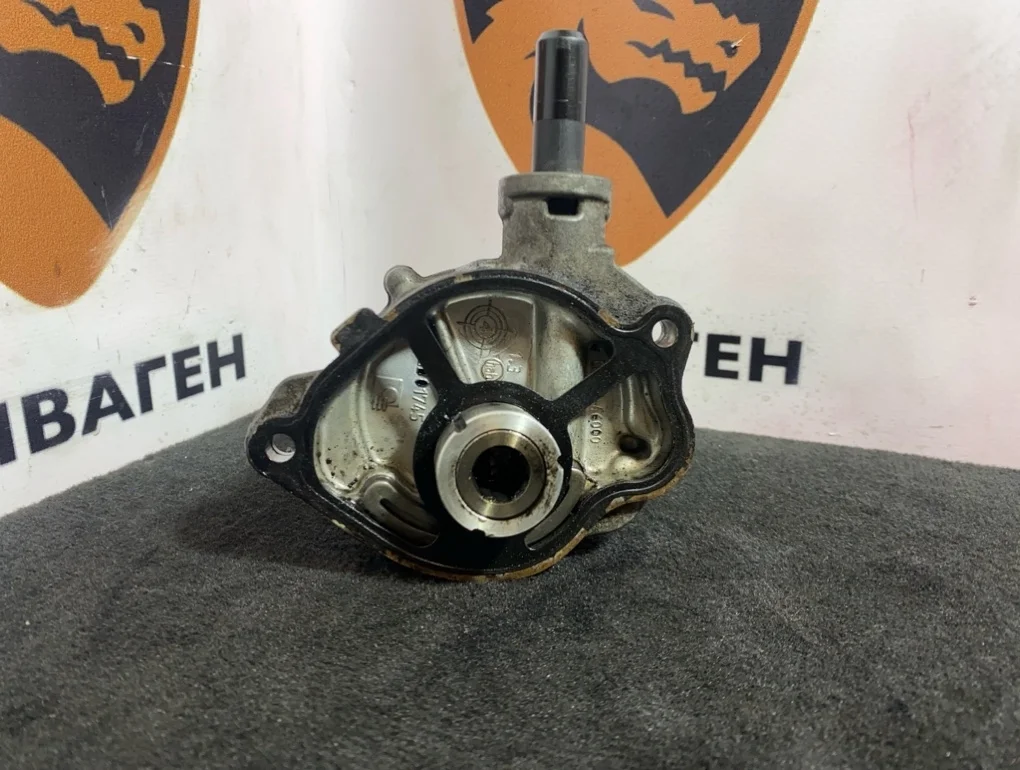 Вакуумный насос Mercedes-Benz -Class 2010 W212