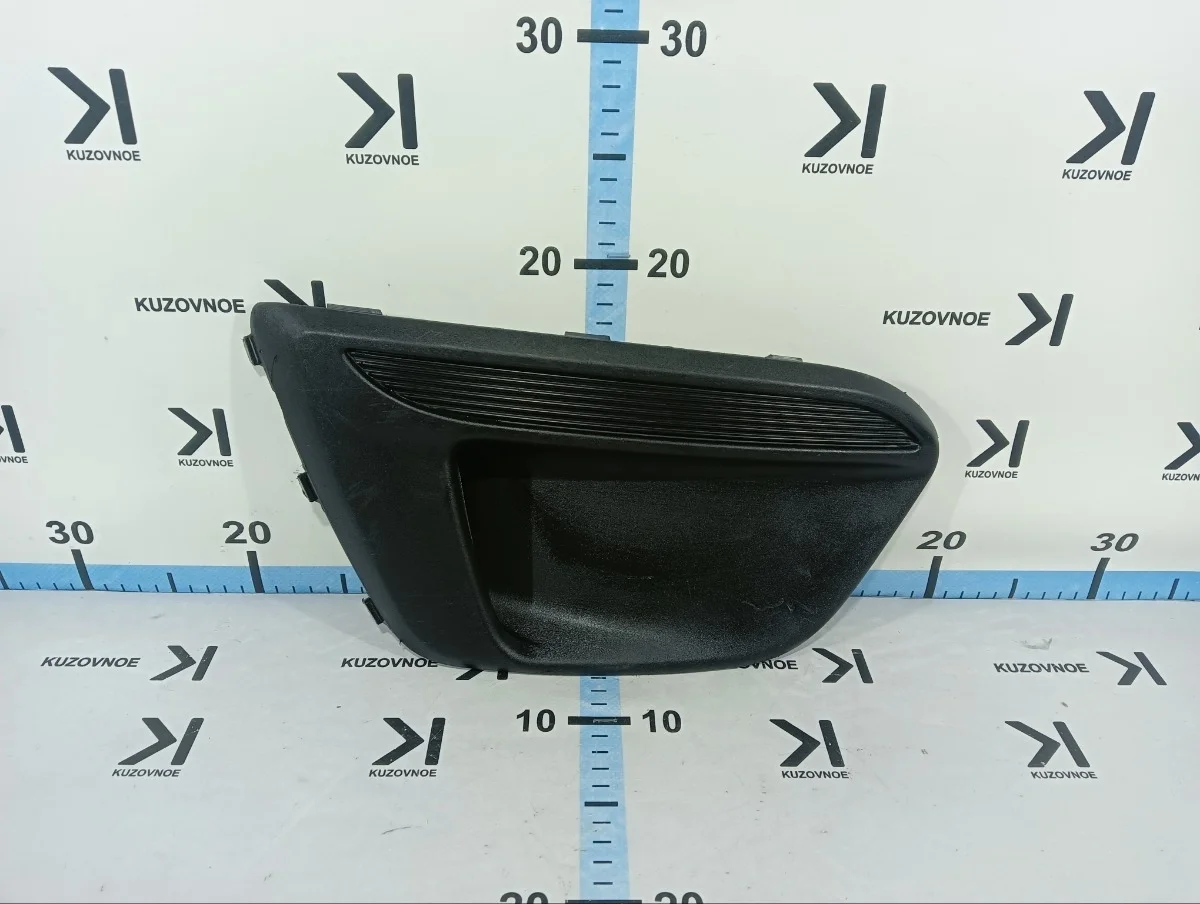 Решетка в бампер Kia Rio 2017- FB