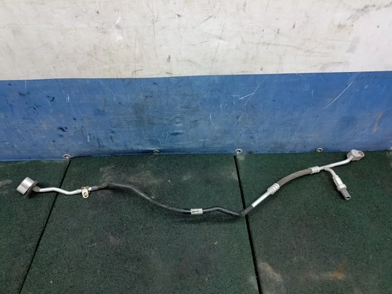 Трубка кондиционера Volkswagen Touareg 1 2002 - 2010 7L6820741 7L