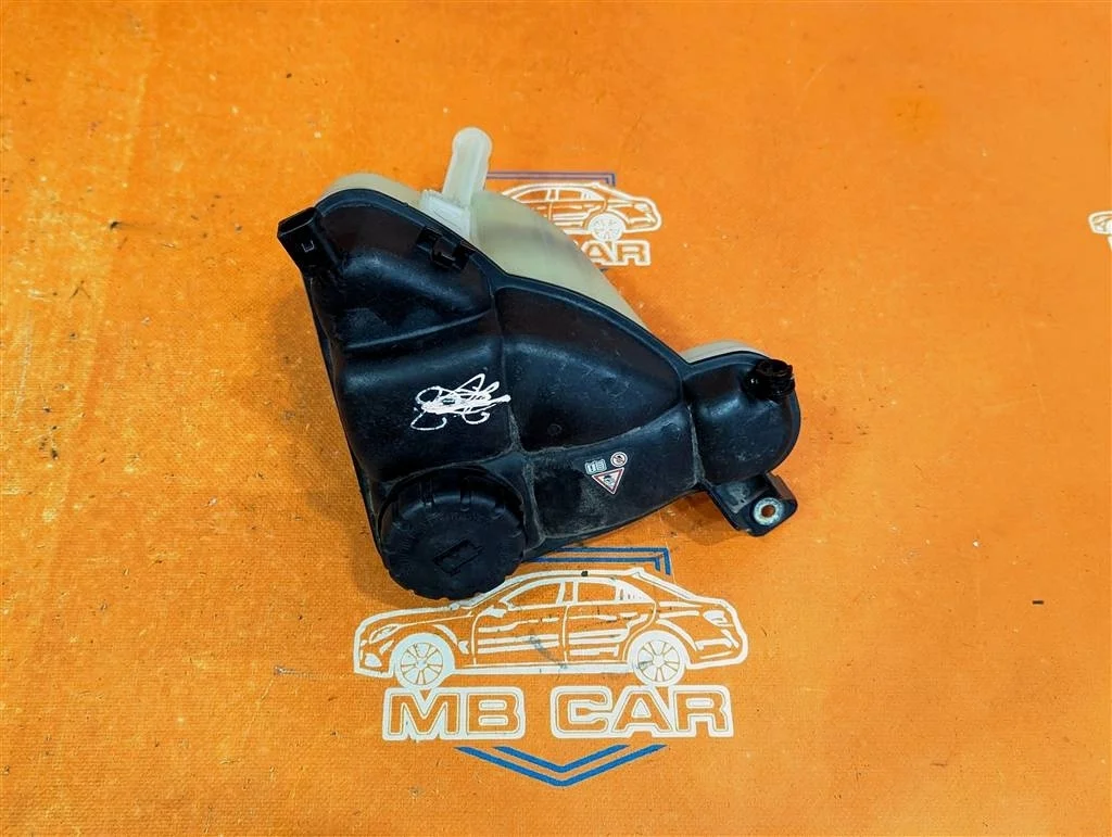 Бачок расширительный Mercedes-Benz