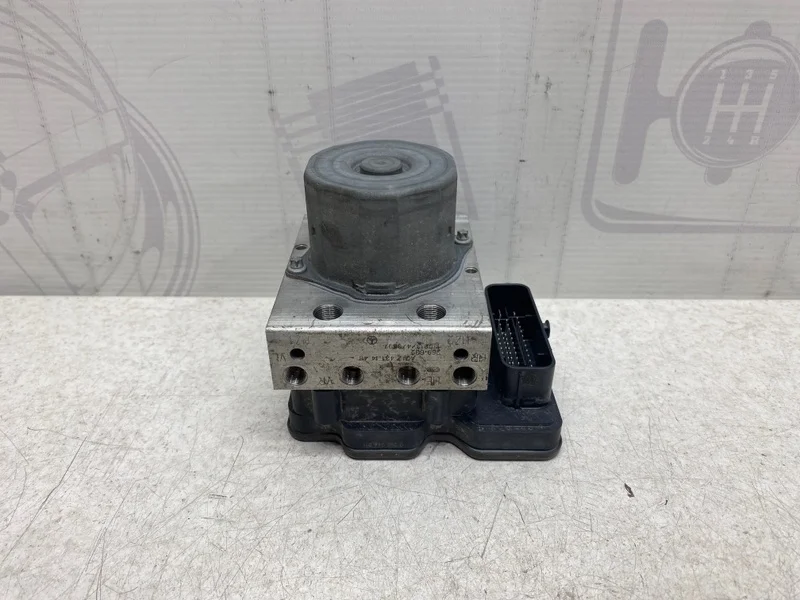 Блок abs Mercedes-benz 2013 W212