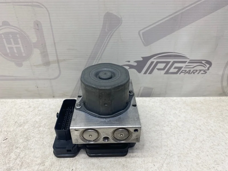 Блок abs Mercedes-benz 2014 W212