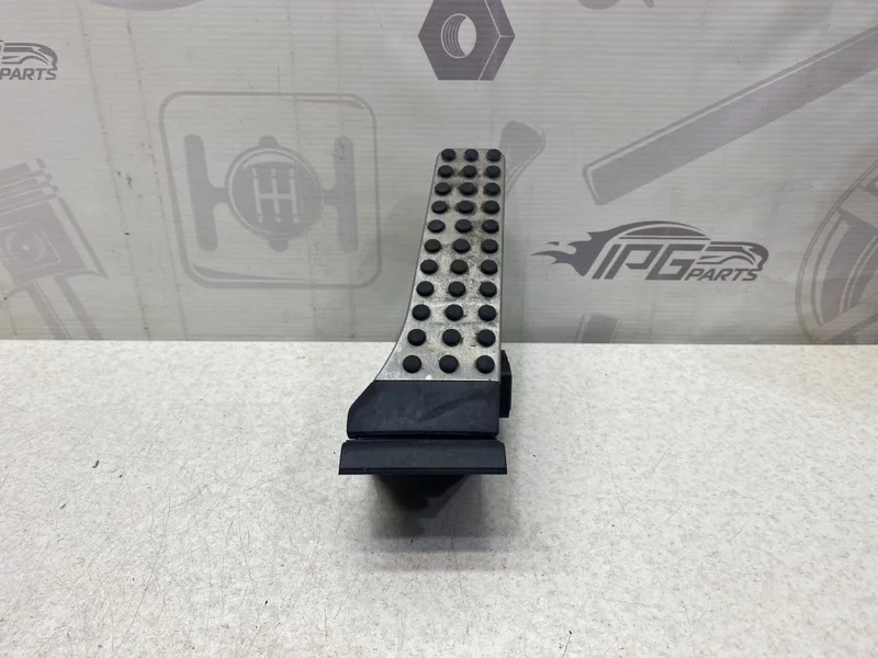 Педаль газа Mercedes-benz 2012 C204