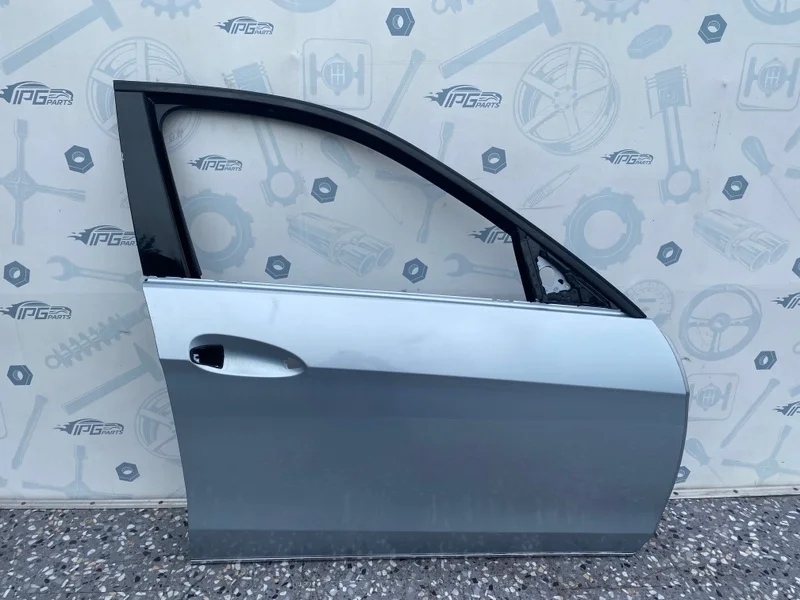 Дверь передняя правая Mercedes-benz 2014 W212