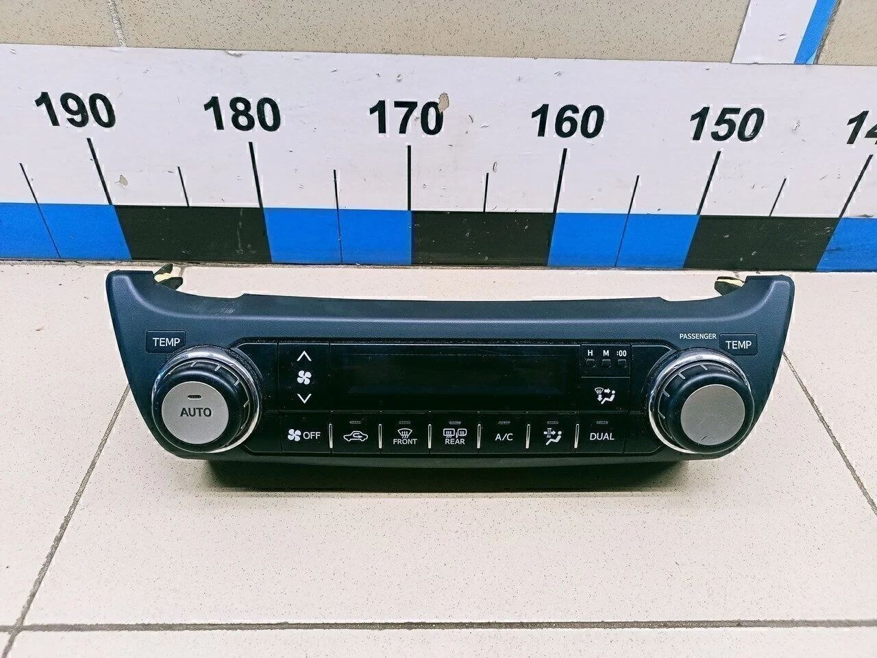 Блок управления климатической установкой Land Cruiser (150)-Prado 2009>